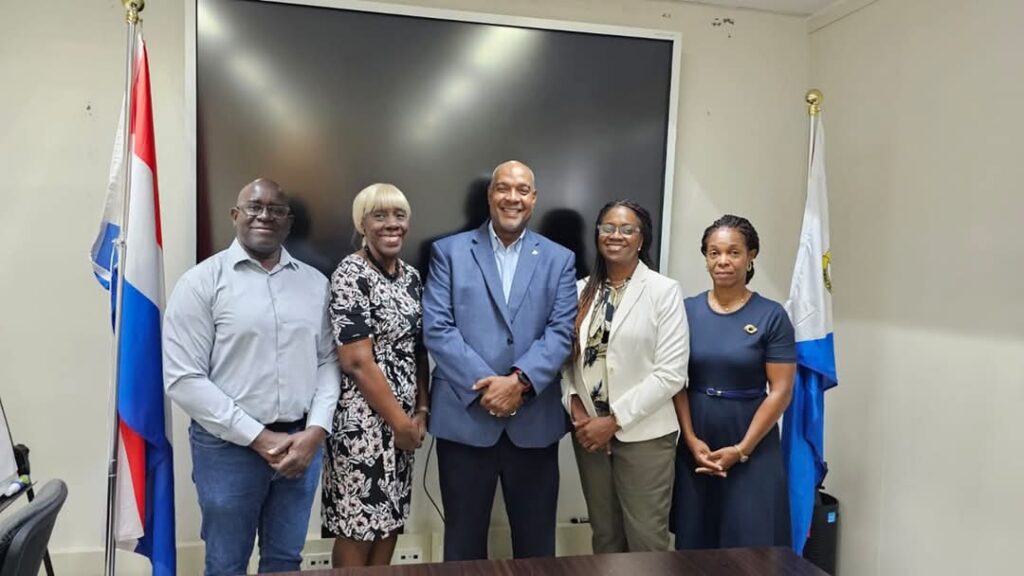 Public Health, Social Development and Labor
TWO approves Cg 1.1 million subsidy for advanced entrepreneurship education program in Sint Maarten
